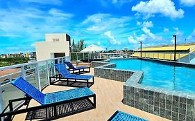 Eco Mirage Com e Sem Piscina privativa e incrível estrutura by HM
